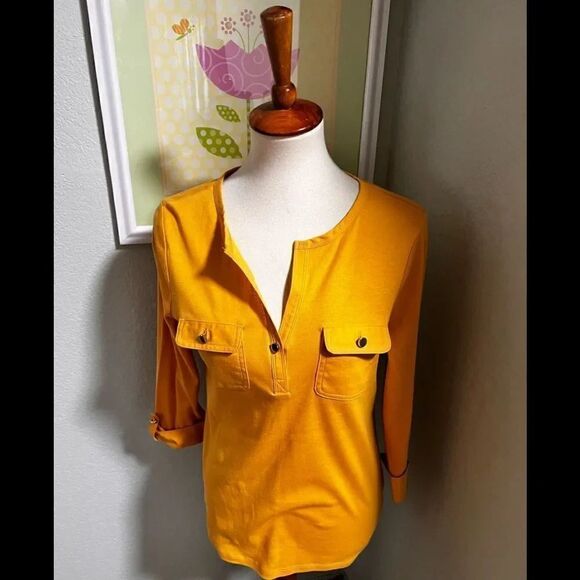 NWOT Charter Club Luxury Mustard 3/4 Sleeve V-neck Top Size Medium #115 - Picture 1 of 6